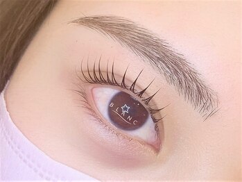 アイラッシュサロン ブラン 住道店(Eyelash Salon Blanc)の写真/【リピート率No.1★美眉アイブロウ×まつげパーマ】目元のお悩み全て解消☆バランスの取れた魅力的な目元へ