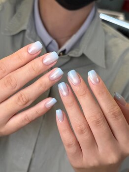 水色グラデーションネイル