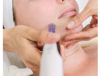 フィオリトゥーラ ガーデン 茨木店/しみ、しわ改善！！エステダーマ