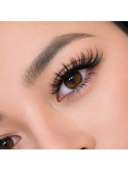 サロンドメイド バイ ラッシュディーバ 海老名店(Salon de MADE by LASH DIVA)の写真/「もっとボリュームが欲しい！」そんな願いを叶えるのがメガフラットラッシュ。