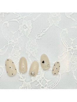 ツメトトノウ/おしゃれにキマるドットネイル