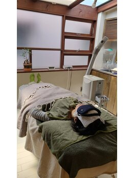 ソル(SOL)/温感アイマスクで睡眠タイム♪