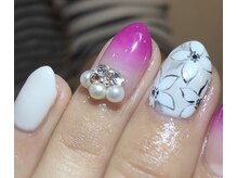 ブリリアント ネイル(Briliant Nail)/キラキラビジューネイル