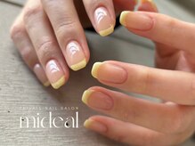 ミディール(mideal)/パステルイエローフレンチネイル