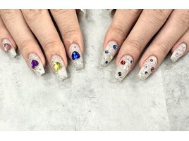 キラキラストーンネイル