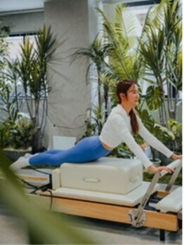 スタジオブレス 表参道(STUDIO BREATH)の写真/マシンピラティスでボディメイク★パーソナルだから細かい動きや身体の癖まで行き届いた指導を受けられる!