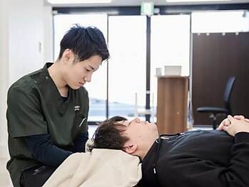 ケアるら整骨院の写真/【四街道駅より徒歩4分/専用駐車場完備◎】肩・首のつらい症状でお困りの方は一度当店へご相談ください！