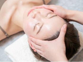 エミークラン(Emyclan)の写真/知ってましたか？小顔の秘密は頭皮にあり…お顔の変化が目で見てわかる◎あなたの悩みに合わせた小顔矯正☆