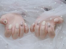 ブリー(Brille)/花ネイル