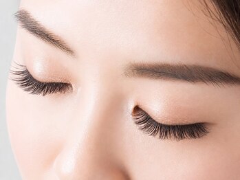 ビューティーサロン ココ 岐阜店(Beauty Salon COCO)の写真/本数無制限でお好きな仕上がりを実現☆ボリュームラッシュなど豊富なエクステ種類で理想の目元に！