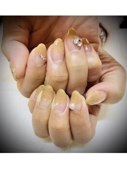 爪屋/Vカットストーン