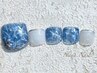 【フットネイル】透明感ブルーで水面きらめくフラッシュネイル ￥9,570→
