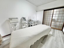 サラン(SALON)/内観