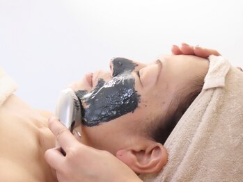 リラクゼーション メルシー(Relaxation Merci)の写真/ハリウッド女優も愛した究極のクレイパックでハリのあるツヤツヤ肌に!《毛穴/ごわつき肌/たるみ/乾燥肌に≫