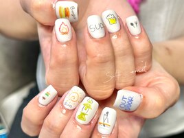 ～遊び心たっぷり落書きネイル～