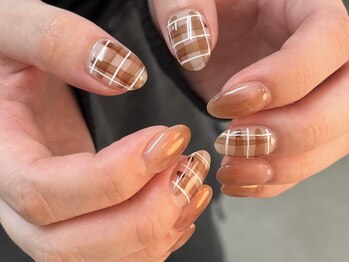 ニンニ(ninni)/チェック　オーロラネイル