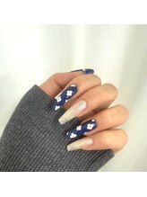 ルチェーレ(Lucere)/小花ネイル