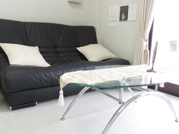 シェアキ(Chez Aki)/【内観】ウエィティングスペース