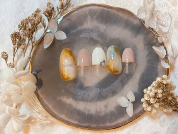 こはるびより/ニュアンスネイル