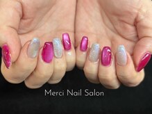 メルシー(Merci)/SNSで人気マグネットネイル