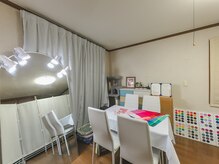 O-blossom【パーソナルカラー診断/顔タイプ診断/骨格診断】の雰囲気(自宅サロンでゆったりした時間をお過ごしいただけます)
