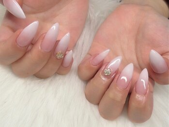 nail salon MILIAの写真/フォルムの綺麗さと手早さに定評あり！スカルプ・チップ対応で理想の指先を演出します♪