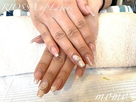フレンチ×キラキラネイル