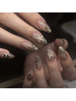 アミネイル(Ami Nail)/ワンホンガーリーネイル