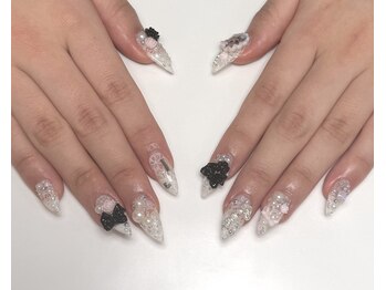 ノエムブロウ(Noeme brow)/