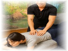 桜花カイロプラクティックの雰囲気（バリバリの背中コリを背骨調整×筋膜リリースで楽にします！）