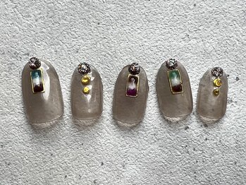 シープラスエー(C+A)/手描きビジューネイル