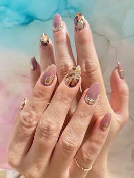 ヒョウ柄ネイル