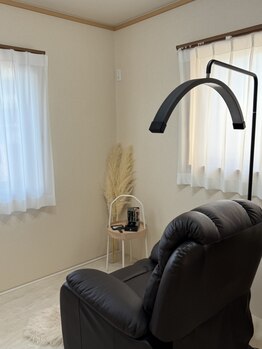 trois.［HBL/ハリウッドブロウ/眉毛/アイブロウ/フェイスワックス］【トロワ】の写真/自分のことは後回しのママへ。完全貸切のプライベート空間。周りを気にせずママが肩の力を抜ける場所♪