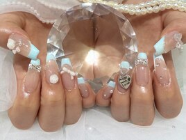水色フレンチネイル
