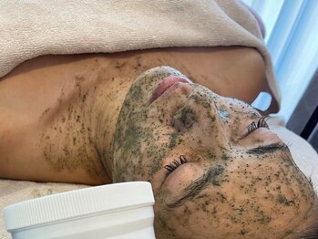 アイドット(EYE.)/ハーブピーリング