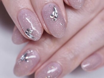 ネイルズ バイ ユイ 外苑前(Nails by Yui)/上品ビジューアート