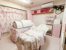 ピンクをベースにした優しいお部屋にしてります♪