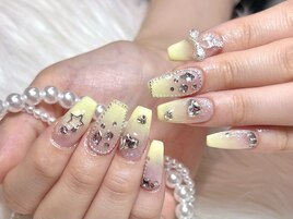 パステルイエロー