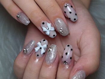 ガーリーネイル