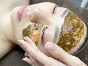 ラフ(laugh)の写真/【肌質改善◎】一人ひとりの肌状態を見極め丁寧に施術！ハーブピーリングで、内側から弾むようなハリ肌へ♪