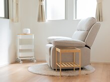 アンド リーラ(and leela)/店内ソファ