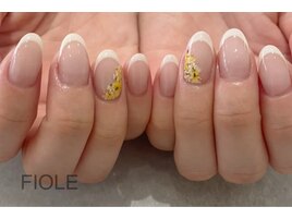 押花とフレンチネイル