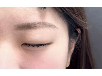 ブリス 姫路(Bliss)/ストレートアーチで女性らしさUP