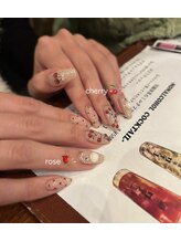 ティラ(Tira)/持ち込みやり放題デザイン