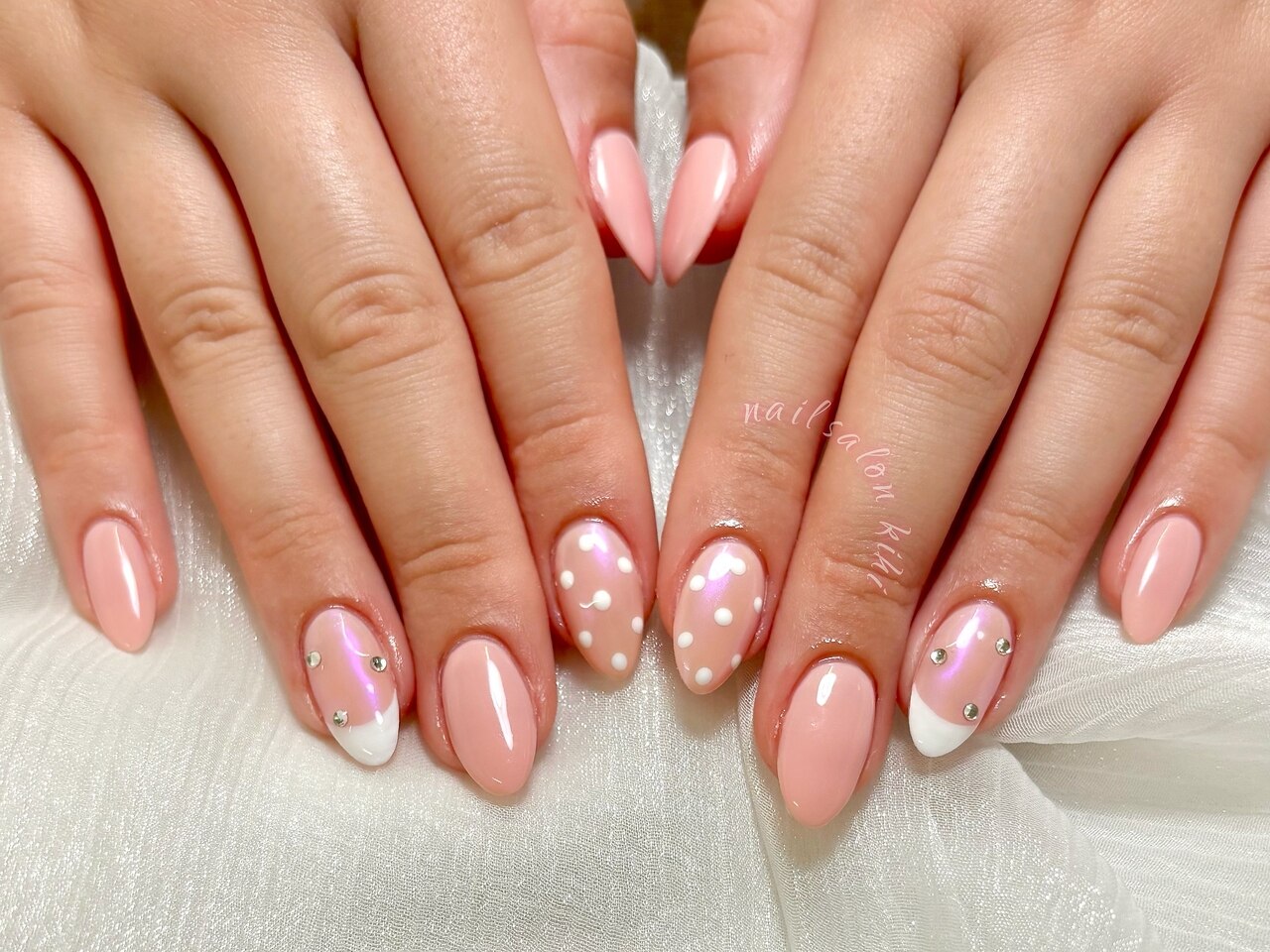 2026年夏トレンド】ワンカラー ハンド 夏のネイルデザイン集｜人気順