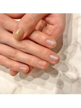 フィオーレ(fiore)/ワンポイントお花ネイル 薄葉