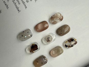 オオ ネイルズアンドビューティー(Ah! nails&beauty)の写真/【新規オフ無料】ワンランク上のアートデザインをご用意♪好きなデザインを好きな指にチョイスOK☆