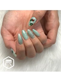 クローバーネイル