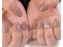 ラウ(Lau)/シェルネイル¥５５００