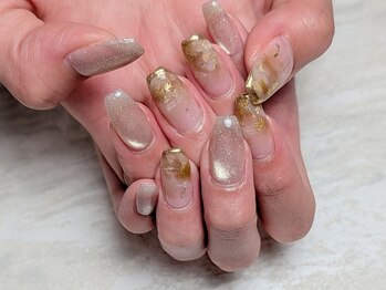 ネイルサロン シキ 東戸塚店(shiki)の写真/大人女性の口コミで人気◎パーソナルカラー診断で似合わせニュアンスネイル！新規オフ無料5800円～[東戸塚]